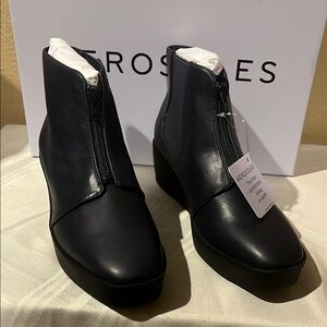 Aerosoles Women's Navy Ankle Boots